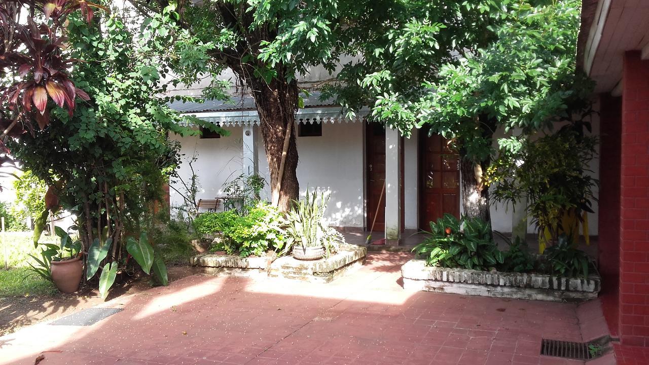 Hotel Florida Saladas Bagian luar foto